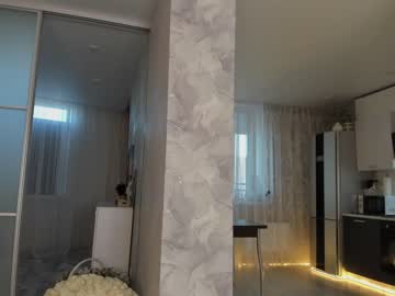 girl
        mia_devill cam image #1519371