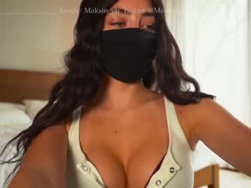 girl
        maksin_cb cam image #240532