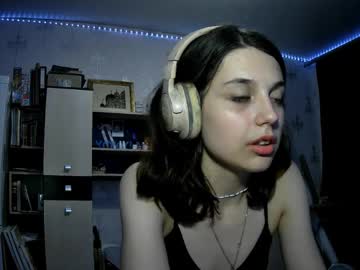 girl Webcam Girls Sex Thressome And Foursome with alodieherlan