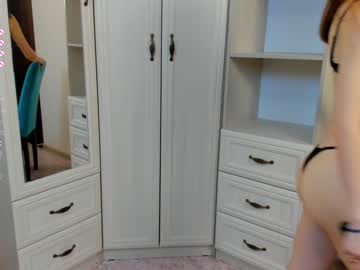 girl
        alivia_sea cam image #1988944
