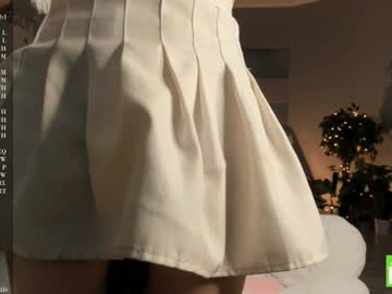 girl
        margarethowell cam image #3998188