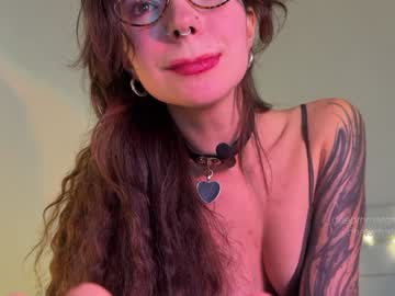 girl
        _deepthroatgalactica cam image #4221708