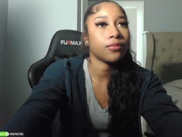 girl
        gyalxoxo cam image #459275