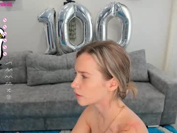girl
        lynnatlee cam image #3128353