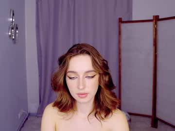 girl
        silent_chill cam image #1793596