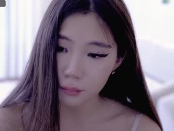girl
        miso_misa cam image #2170659