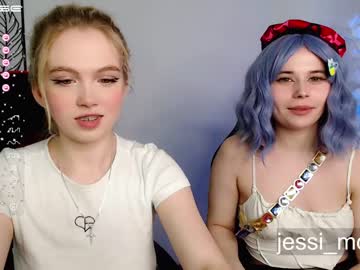 girl
        small_blondee cam image #658804