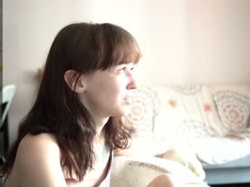girl
        diruriru cam image #2561467