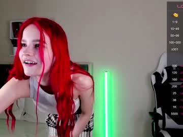 girl
        rina_red1 cam image #2050476