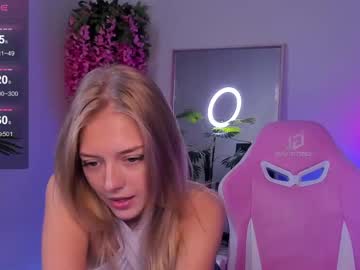 girl
        lolasmallbunny cam image #3396530