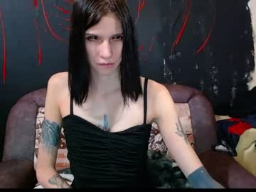 girl
        nitghtblood cam image #526979