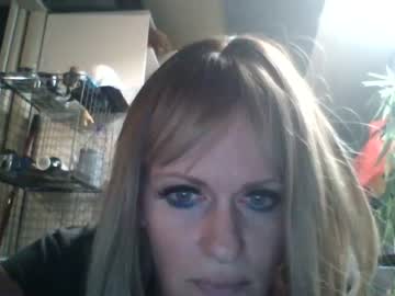 girl
        bigbootaybrittney cam image #2778722