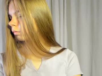girl
        janicereeves cam image #1578289