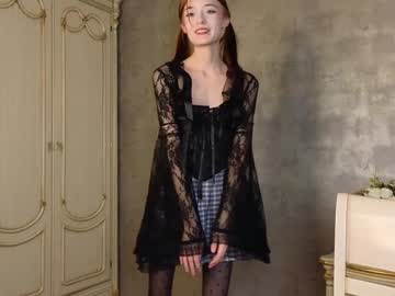 girl
        wiloneakerley cam image #3126712