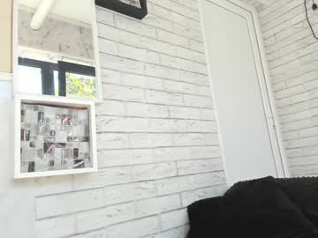 girl
        sassyt33n cam image #3329122