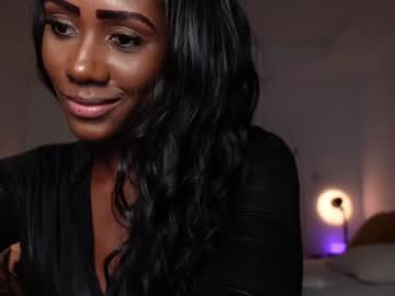 girl
        missksavage cam image #1939065