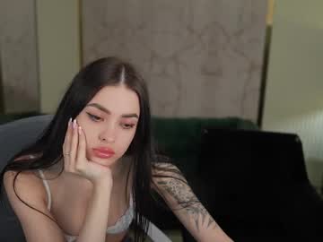 girl
        anabel054 cam image #4085152