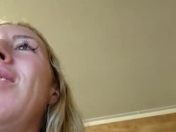 girl
        bmorganne420 cam image #3500868