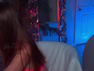 girl
        lola_jd cam image #2617012