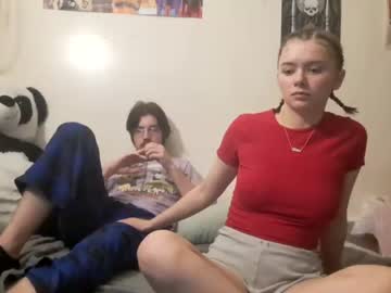 couple
        feetpirincess69 cam image #2083877