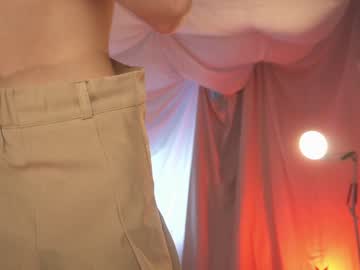girl
        sunny_maria cam image #2583290