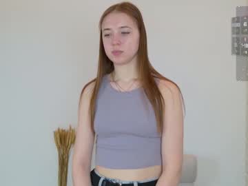 girl
        nico_collard cam image #4186200