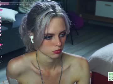 girl
        audreycarvin cam image #2972735