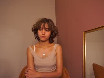 girl
        lenaelisabeth cam image #1995769