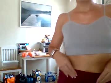 girl
        parkerriley1469 cam image #1281258
