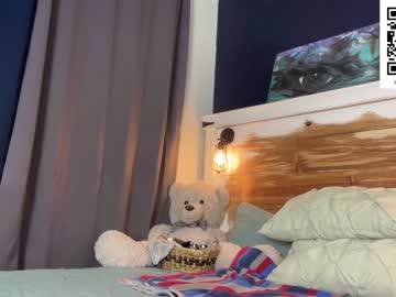 girl
        cleverrrk cam image #2757609