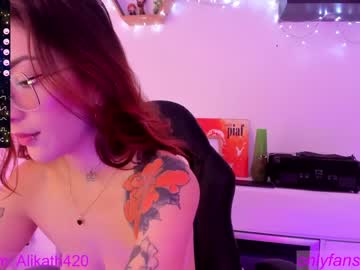 girl
        thecosmicgirl cam image #2013049