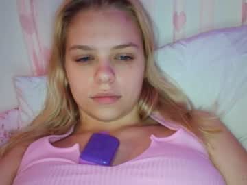 girl
        cindyloulou1 cam image #722655