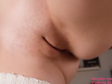 girl
        jelli_jennifer cam image #4437989