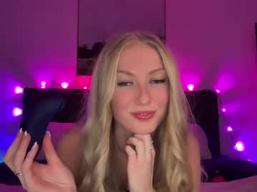 girl Webcam Girls Sex Thressome And Foursome with kyliexxrose