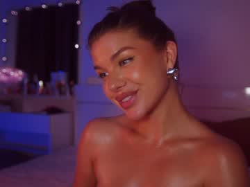 girl
        jacky_smith cam image #4056500