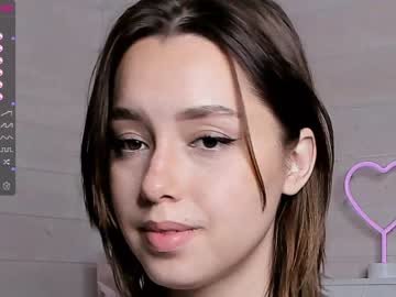 girl
        darling_kira cam image #61764