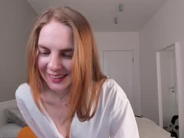 girl
        hayley_hayes cam image #2481718