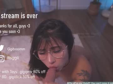 girl
        gigi_ulala cam image #4424274