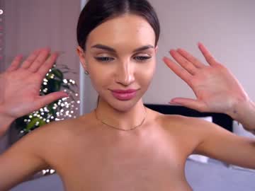 girl
        felissiany cam image #4253211