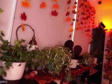 girl
        evelynpiers cam image #1794165