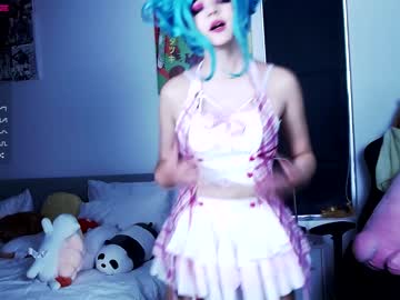 girl
        madnessalise cam image #823225