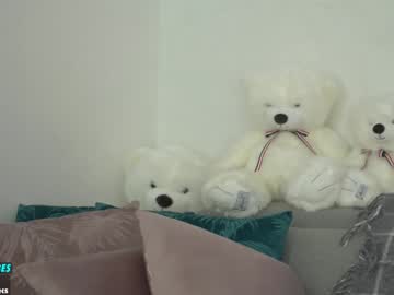 girl
        sweety_rinushka_ cam image #3530708