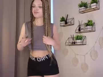 girl
        mayaa_janee cam image #4444037