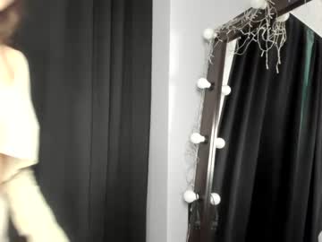 couple
        vivi_beam cam image #418063