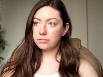 girl
        ronny_ponny cam image #2403593