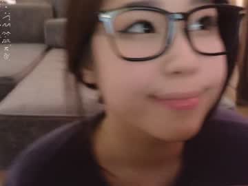 girl
        kimi_kay cam image #2336575