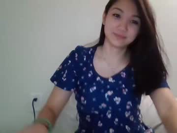 girl
        london_tipton cam image #1556049