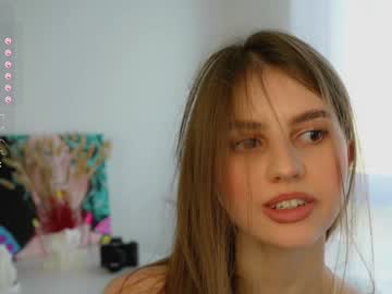 girl
        fluffy_angel cam image #3123332