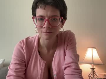 girl
        naomi_reah cam image #4416805