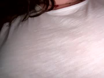 girl
        emersoncane cam image #3450701